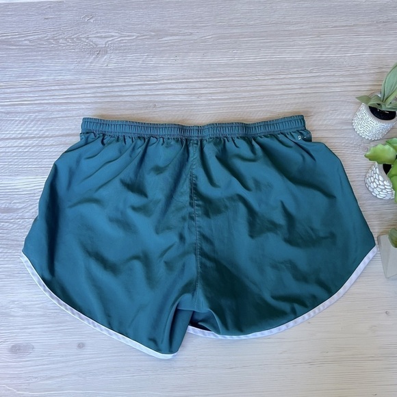 NIKE dri-fit running shorts size S EUC - Picture 10 of 15